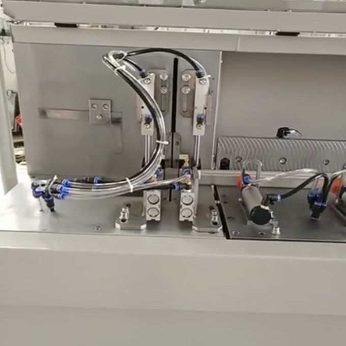 Automatic aluminium corner cutting machine aluminum corner machine for window and doors 3