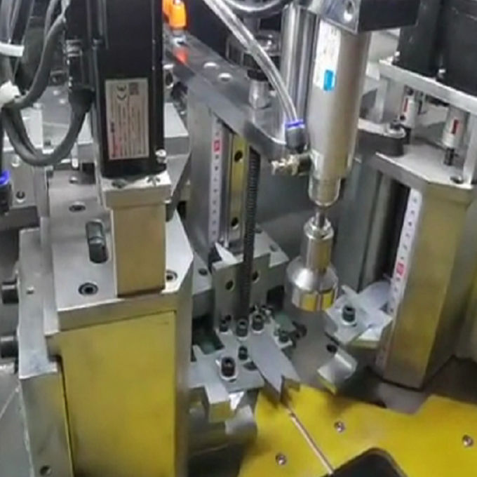 CNC parts of crimping tool crimper aluminium window machinery aluminium doors and windows making machine 2